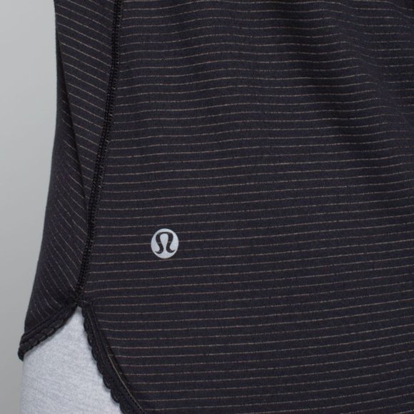 Lululemon 105 F Singlet (Seriously Light Luon) - Black - 4 - Picture 6 of 13